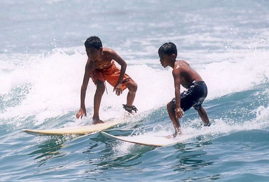 surfin' kids