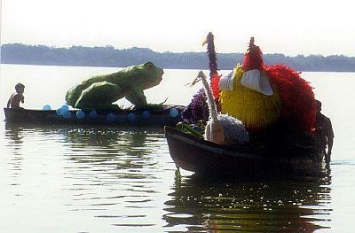 The Manialtepec Lagooncorated Dugout Contest